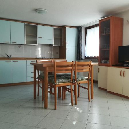 Appartamento Con Vista Chez Mary Roisan Exterior photo