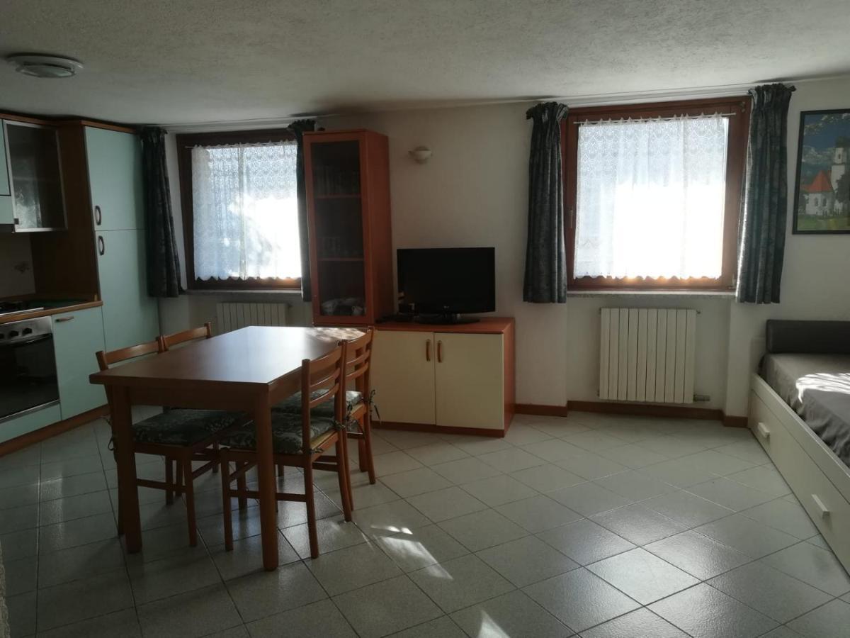 Appartamento Con Vista Chez Mary Roisan Exterior photo