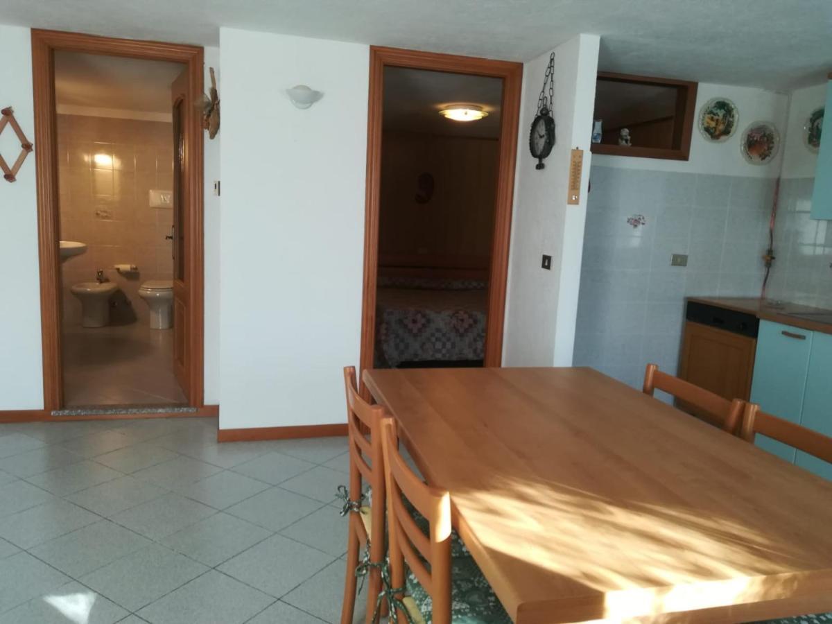 Appartamento Con Vista Chez Mary Roisan Exterior photo